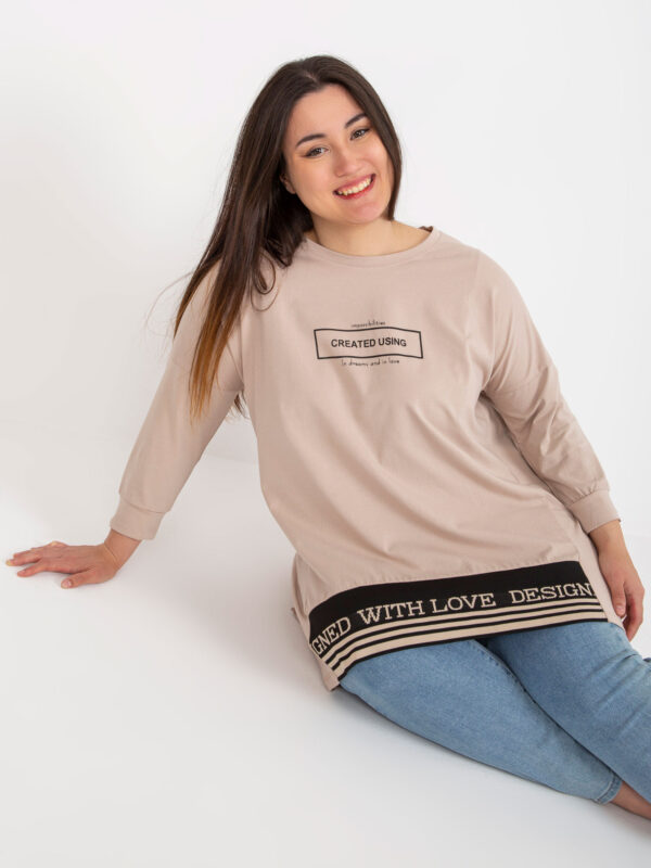 pol_pl_Bezowa-bawelniana-tunika-plus-size-z-gumka-na-dole-398921_2