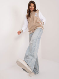 pol_pl_Bezowa-damska-bluza-bomber-z-kieszeniami-405512_4