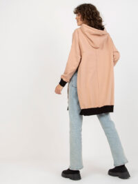 pol_pl_Bezowa-dluga-bluza-oversize-z-kapturem-i-rozcieciami-391569_6