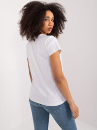 pol_pl_Bialy-damski-t-shirt-z-aplikacjami-BASIC-FEEL-GOOD-406962_3