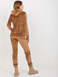 pol_pl_Camelowy-damski-komplet-welurowy-z-bluza-z-kapturem-393244_6