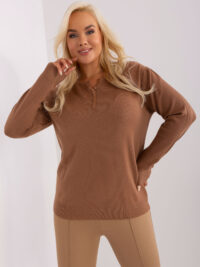 pol_pl_Camelowy-damski-sweter-plus-size-z-guzikami-402000_3