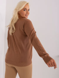 pol_pl_Camelowy-damski-sweter-plus-size-z-guzikami-402000_5