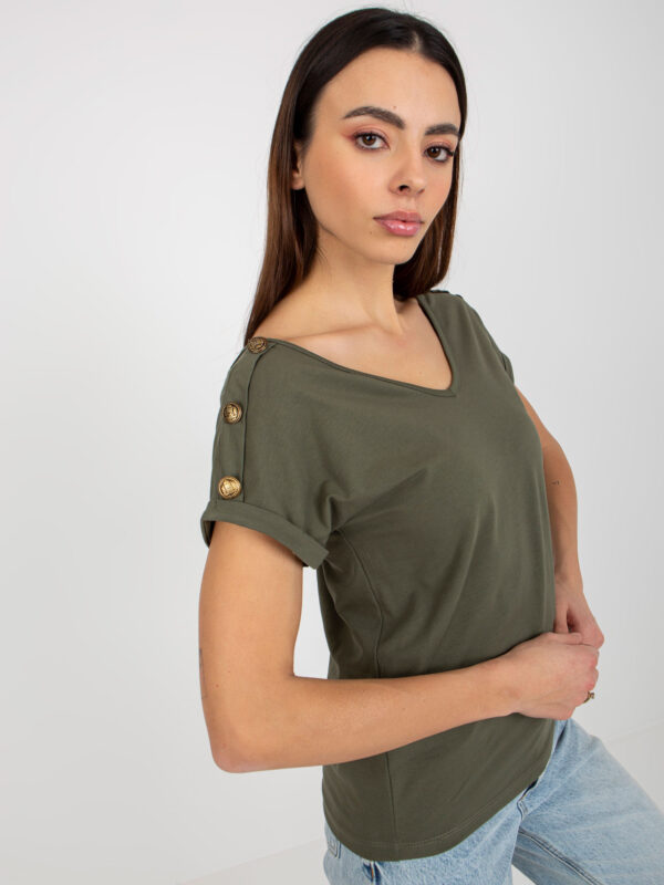 pol_pl_Ciemna-khaki-codzienna-bluzka-z-guzikami-na-rekawach-OCH-BELLA-393763_1