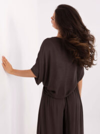 pol_pl_Ciemnobrazowa-bluzka-oversize-na-lato-OCH-BELLA-413186_5