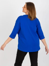 pol_pl_Ciemnoniebieska-bluzka-plus-size-z-perelkami-i-rekawem-3-4-393486_5