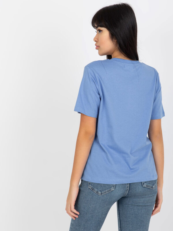 pol_pl_Ciemnoniebieski-klasyczny-t-shirt-jednokolorowy-z-bawelny-MAYFLIES-393989_5 pol_pl_Ciemnoniebieski-klasyczny-t-shirt-jednokolorowy-z-bawelny-MAYFLIES-393989_5