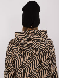 pol_pl_Czarna-czapka-beanie-z-dzianiny-409441_4