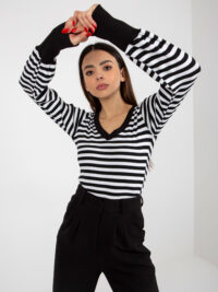pol_pl_Czarno-biala-prazkowana-bluzka-w-paski-BASIC-FEEL-GOOD-395177_1