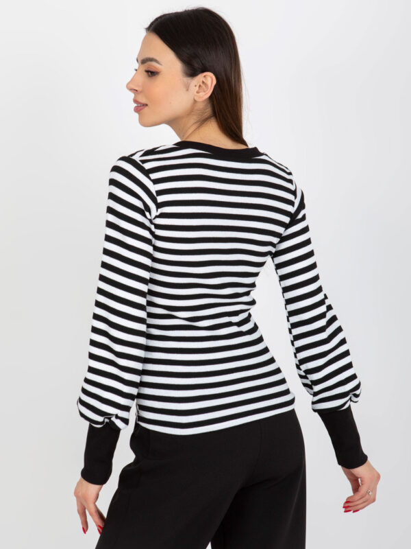 pol_pl_Czarno-biala-prazkowana-bluzka-w-paski-BASIC-FEEL-GOOD-395177_3