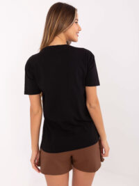 pol_pl_Czarny-damski-t-shirt-z-nadrukiem-360592_3