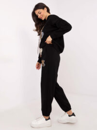pol_pl_Czarny-dresowy-komplet-damski-z-bluza-z-kapturem-411186_2