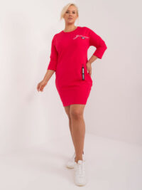 pol_pl_Czerwona-dresowa-sukienka-plus-size-z-kieszenia-407969_5