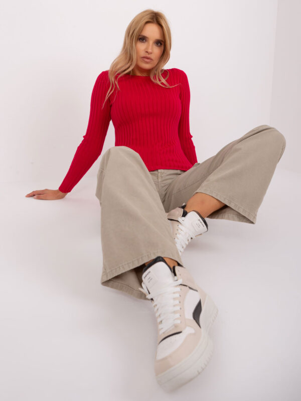 pol_pl_Czerwony-damski-sweter-klasyczny-z-wiskoza-401876_6 pol_pl_Czerwony-damski-sweter-klasyczny-z-wiskoza-401876_6