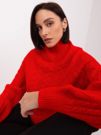pol_pl_Czerwony-sweter-oversize-w-warkocze-z-dzianiny-403571_2