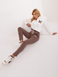 pol_pl_Ecru-damski-komplet-dresowy-z-bluza-rozpinana-405558_1
