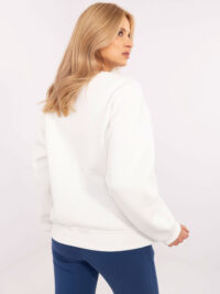 pol_pl_Ecru-dresowa-bluza-basic-z-okraglym-dekoltem-410930_5