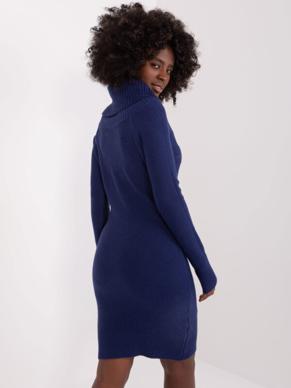 pol_pl_Granatowa-sukienka-dzianinowa-ze-wzorem-404808_6 pol_pl_Granatowa-sukienka-dzianinowa-ze-wzorem-404808_6