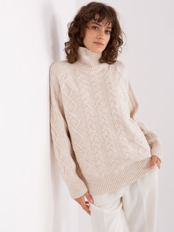 pol_pl_Jasnobezowy-sweter-z-warkoczami-o-kroju-oversize-403592_5