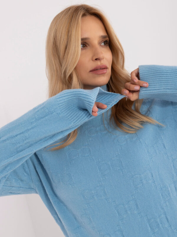 Sweter jasny niebieski AT-SW-2342-1.35
