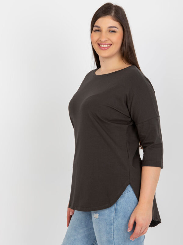 pol_pl_Khaki-dluzsza-bluzka-plus-size-basic-z-rekawem-3-4-395305_4 pol_pl_Khaki-dluzsza-bluzka-plus-size-basic-z-rekawem-3-4-395305_4