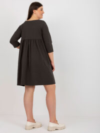pol_pl_Khaki-dresowa-sukienka-plus-size-basic-z-rekawem-3-4-395324_2