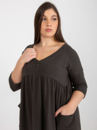 pol_pl_Khaki-dresowa-sukienka-plus-size-basic-z-rekawem-3-4-395324_3