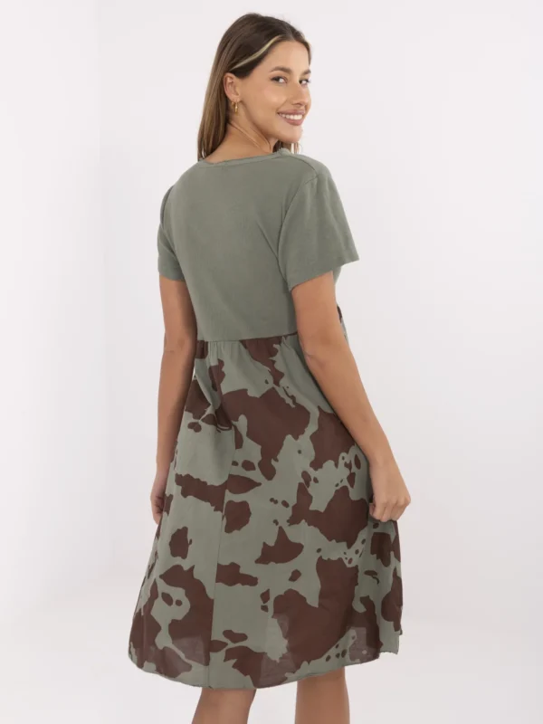 Sukienka khaki DHJ-SK-253701.80