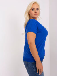pol_pl_Kobaltowa-damska-bluzka-plus-size-z-naszywka-401808_4
