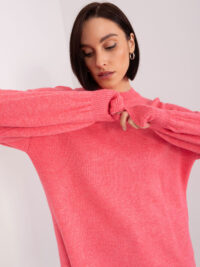 pol_pl_Koralowy-dlugi-sweter-z-dzianiny-402560_3