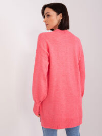 pol_pl_Koralowy-dlugi-sweter-z-dzianiny-402560_4