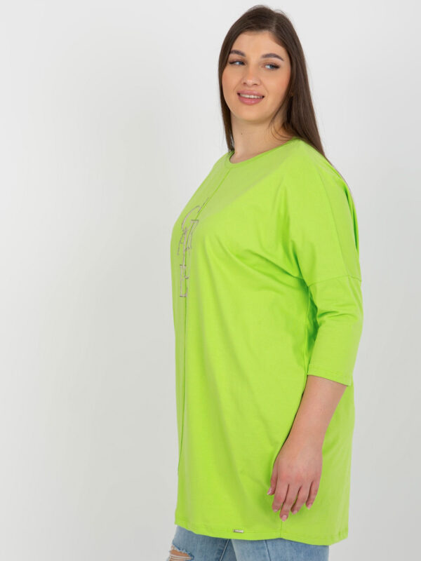 pol_pl_Limonkowa-dluzsza-bluzka-plus-size-z-rekawem-3-4-395391_4