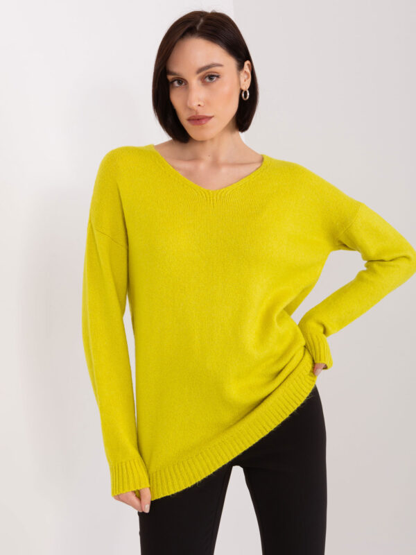 pol_pl_Limonkowy-damski-sweter-oversize-RUE-PARIS-404262_2