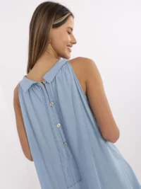 pol_pl_Niebieska-trapezowa-sukienka-z-cienkiego-jeansu-413193_4