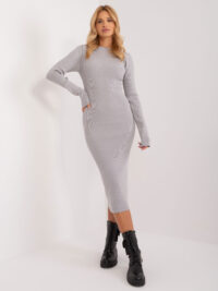 pol_pl_Szara-dzianinowa-sukienka-z-dlugim-rekawem-405978_4
